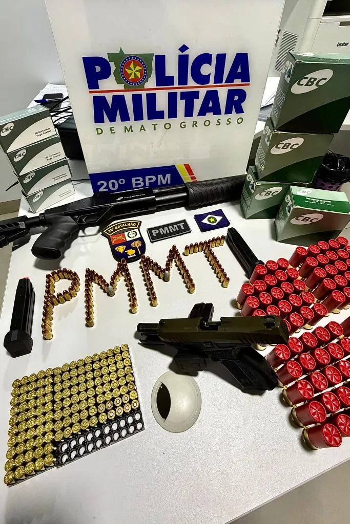 Polícia Militar apreende armas e mais de 300 munições após denúncia de violência doméstica